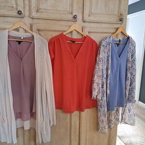 5 Top Bundle Womens  2 Cardigan 3 V-Necks